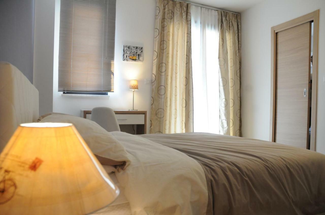 Casaleo Hotel Campofelice Di Roccella Buitenkant foto