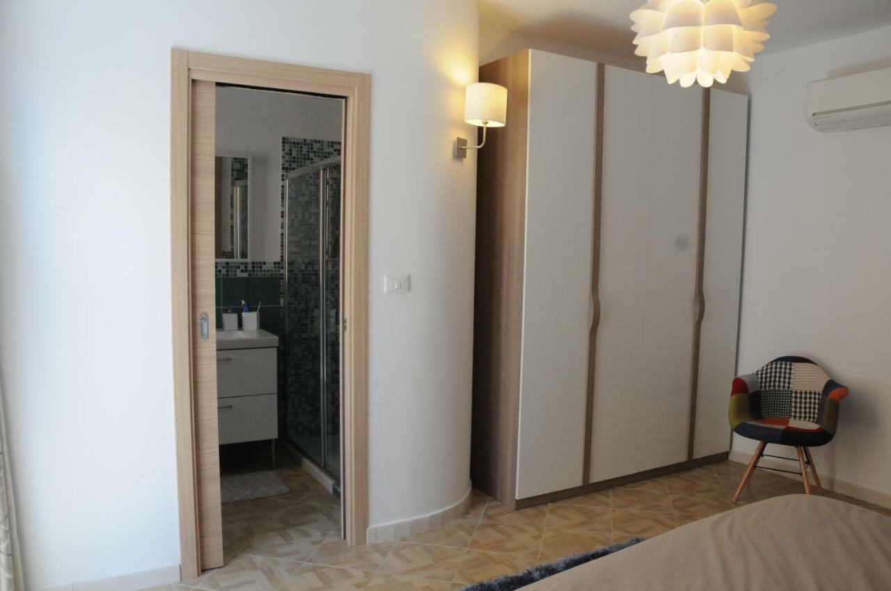 Casaleo Hotel Campofelice Di Roccella Buitenkant foto