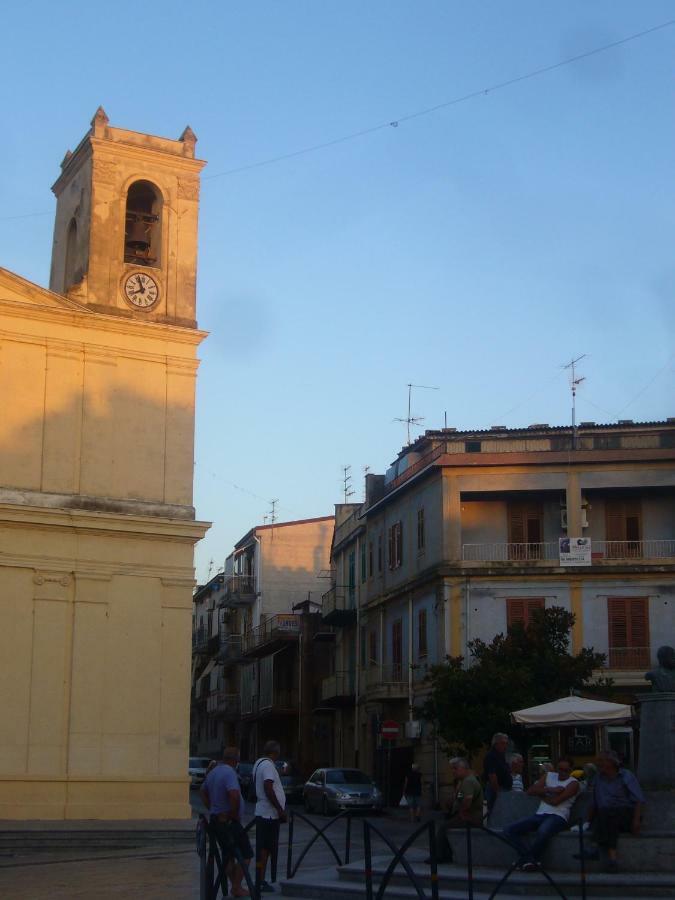 Casaleo Hotel Campofelice Di Roccella Buitenkant foto