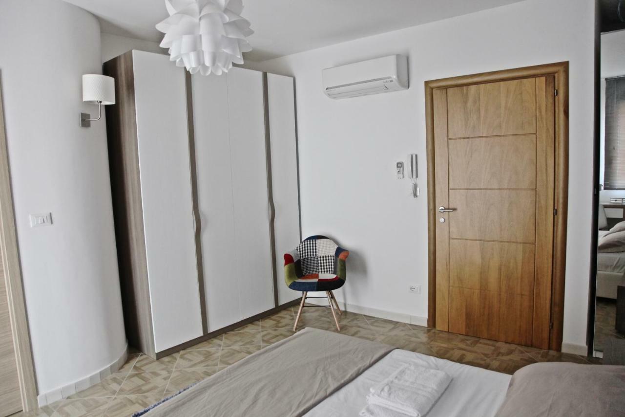 Casaleo Hotel Campofelice Di Roccella Buitenkant foto