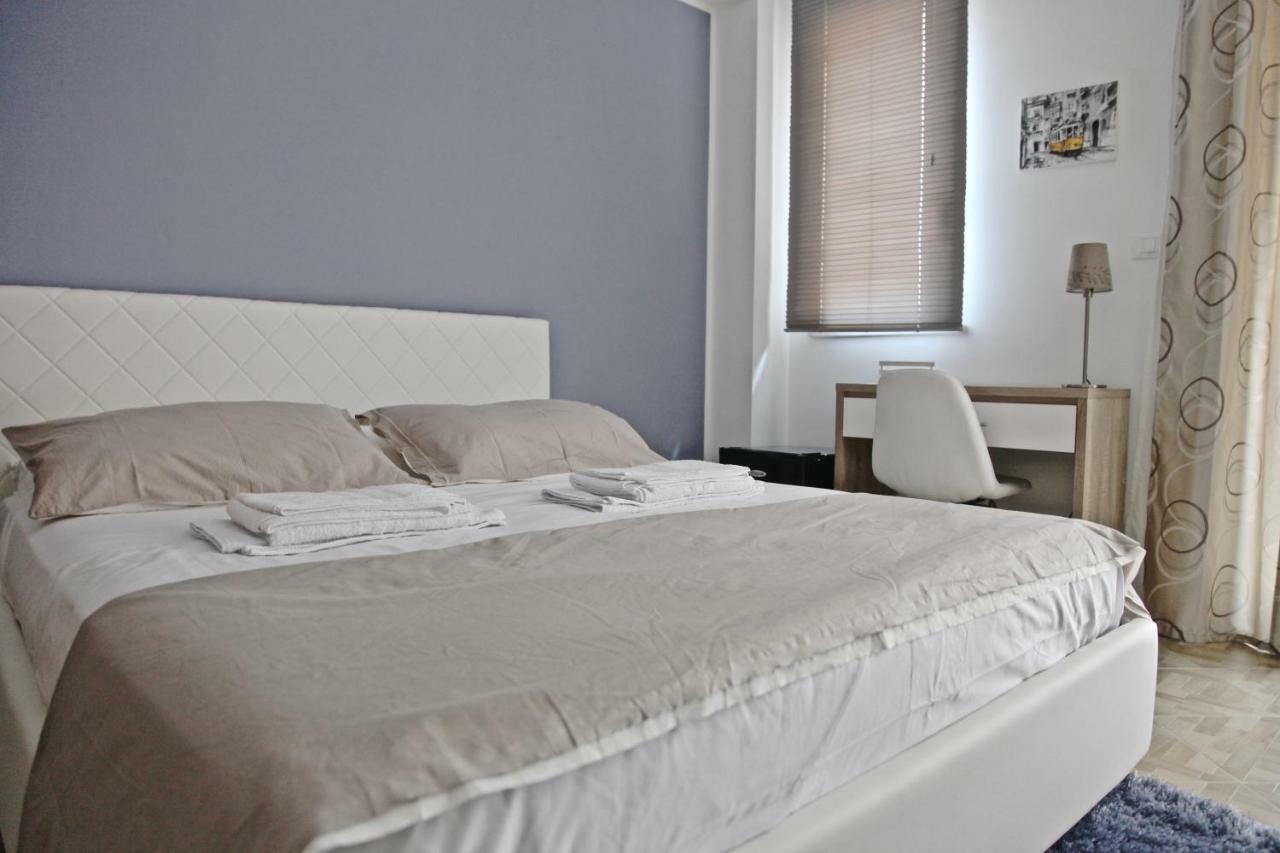 Casaleo Hotel Campofelice Di Roccella Buitenkant foto